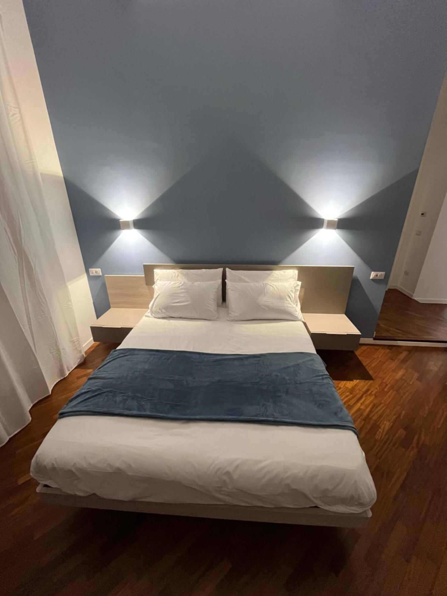 Maison Grimaldi Naples Luaran gambar
