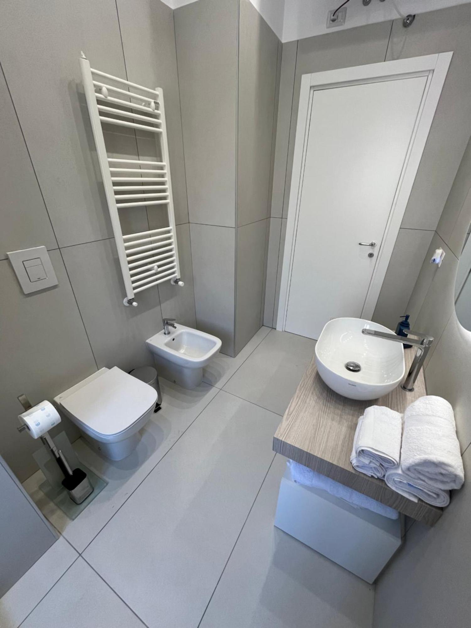 Maison Grimaldi Naples Luaran gambar