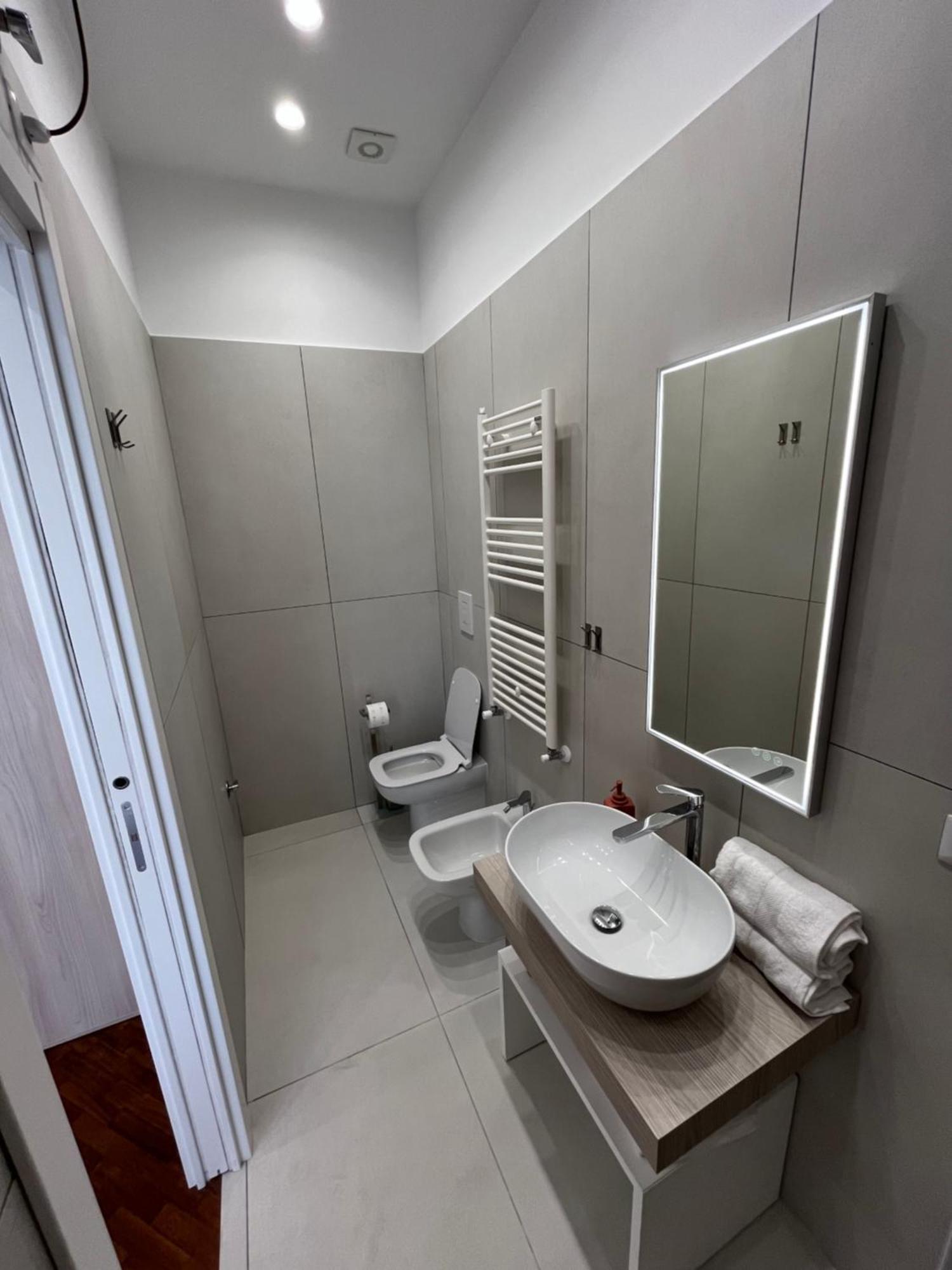 Maison Grimaldi Naples Luaran gambar